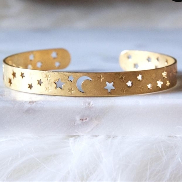 NEW‎ 3pc Gold Cut Out Moon & Star Adjustable Bracelets - Picture 9 of 9